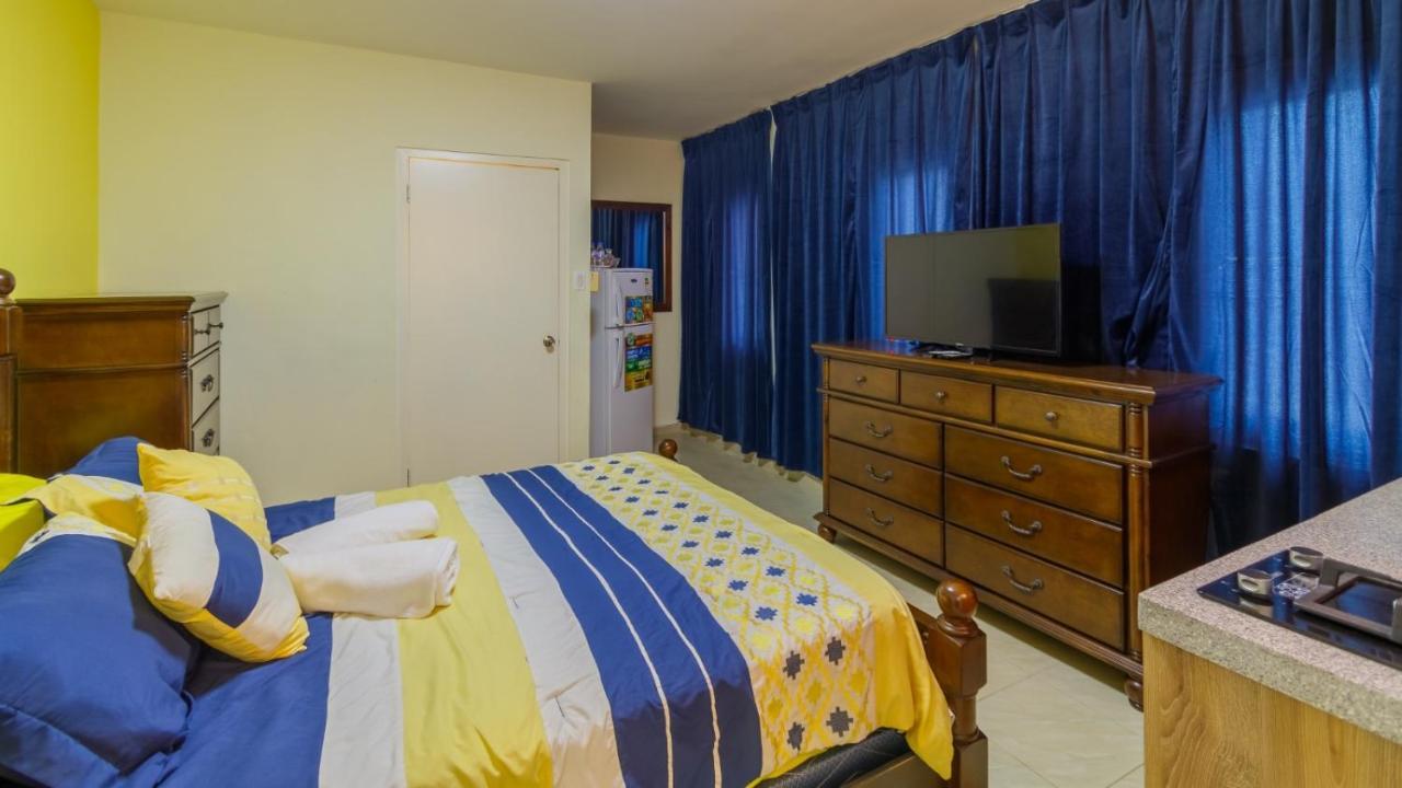 Omira Apartment Suites ウィレムスタッド エクステリア 写真
