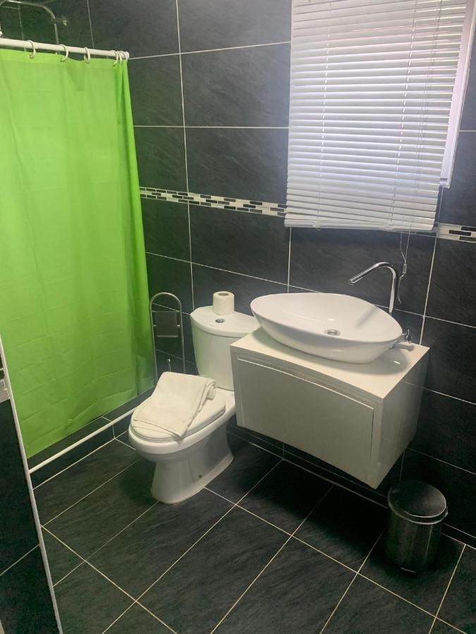 Omira Apartment Suites ウィレムスタッド エクステリア 写真